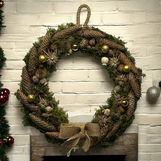 Pine Cone Christmas Wreath